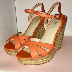 🍑LIKE NEW✅Charles David Heels!